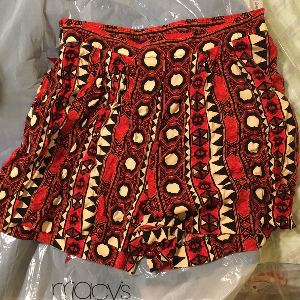 H&M casual shorts